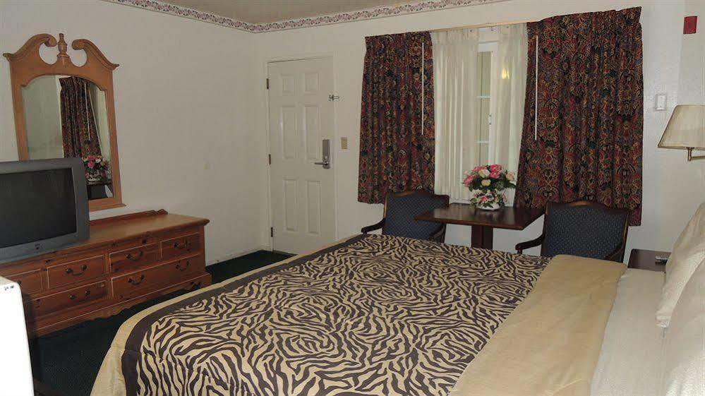 Travel Inn Redding Buitenkant foto